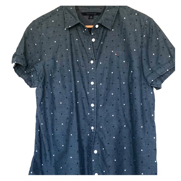 Button down - Picture 2 of 3